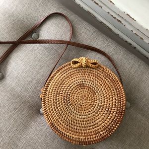 🌸 cute straw crossbody bag!🌸